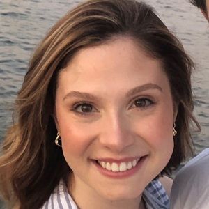 Meet your Posher, Abigail